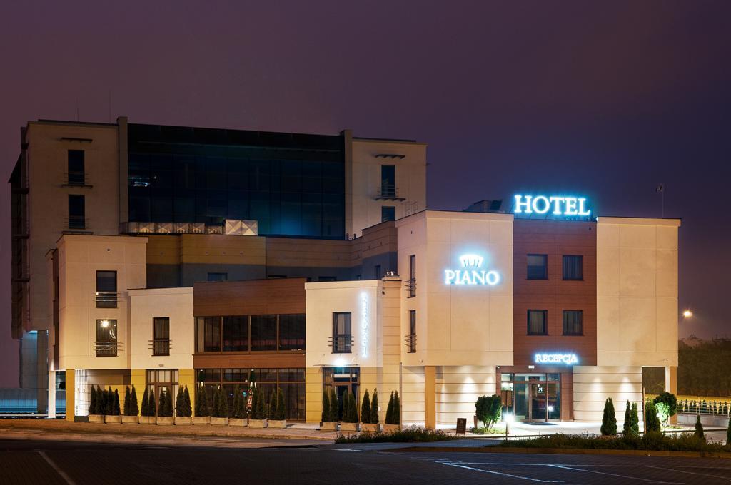 Hotel Piano ルブリン エクステリア 写真